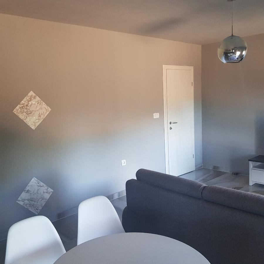Apartment Luki Povile Bagian luar foto